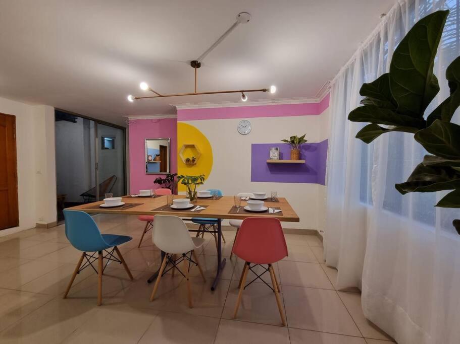 El Jardin De Manila Appartement Medellín Buitenkant foto